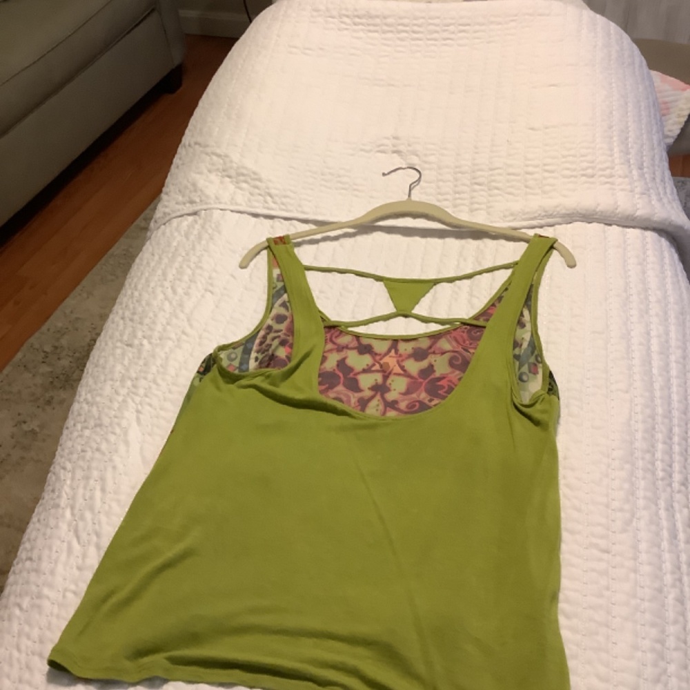 Top - Picture 2 of 2